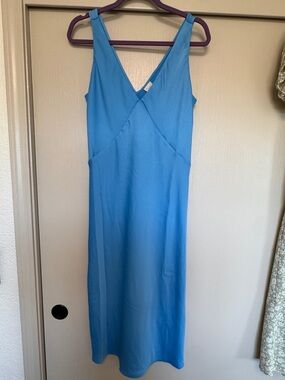 Blue V-Neck Sleeveless midi Slip Dress